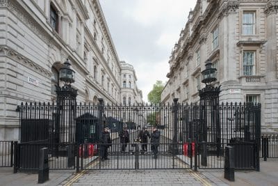 Britanska uzdržanost u ratu protiv Irana - mnogo razloga protiv, a gotovo nijedan za