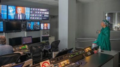 Mediji kao oružje: Televizija, portali i fenomen "entrejninga"