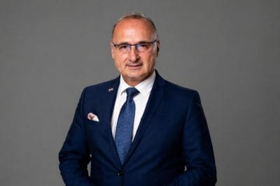 I posle Mila — Milo? Dan sećanja na žrtve genocida u logoru Jasenovac — tek u 19. minutu crnogorskog javnog servisa