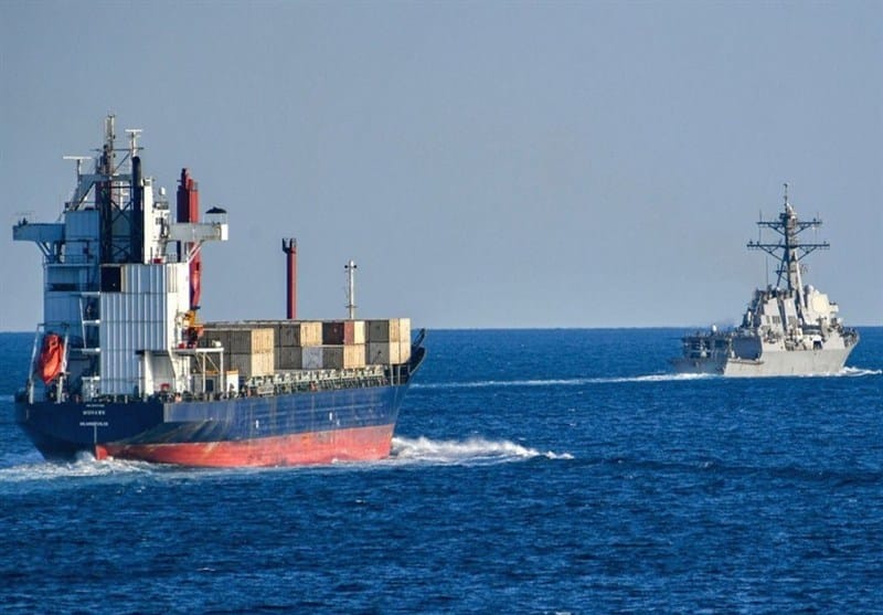 Sporazum Iran-SAD na vidiku, Ormuski moreuz, tanker u pratnji vojnog broda