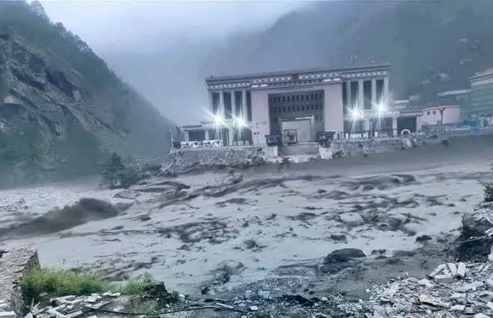 Katastrofalne poplave na Himalajima